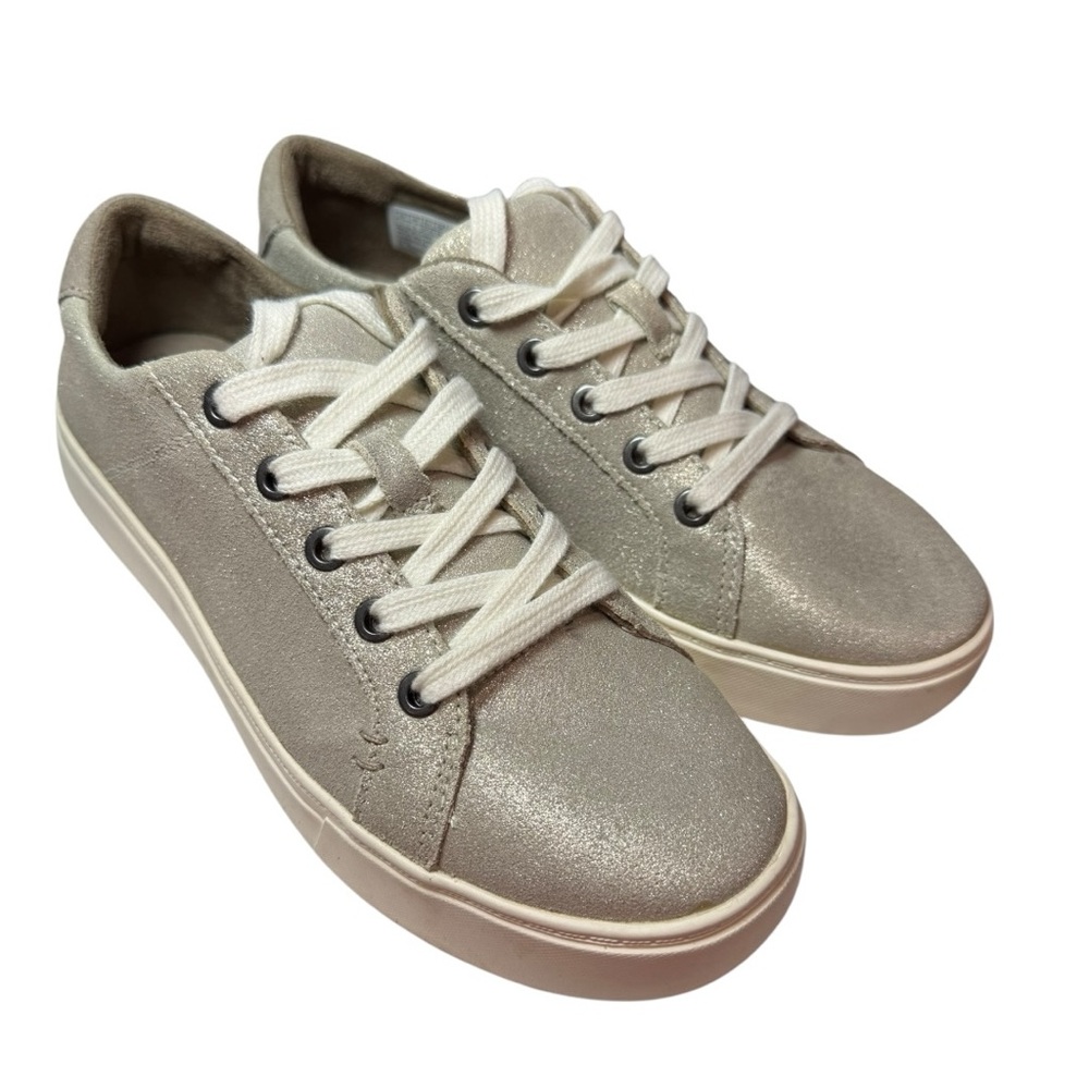 TOMS Metallic Champagne Leather Lace Up Sneakers Women’s Size 7 NWOT